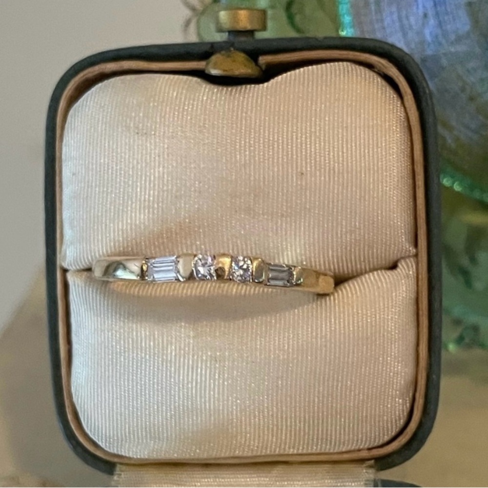 Natural Diamonds and 14k Ring